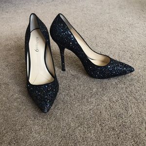 GLITTER HEELS